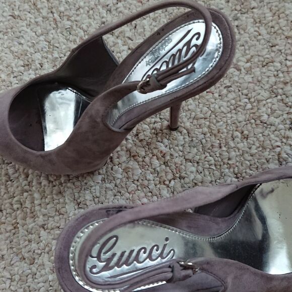 Gucci gray suede heels with buckle strap size 37.5 - Picture 6 of 9